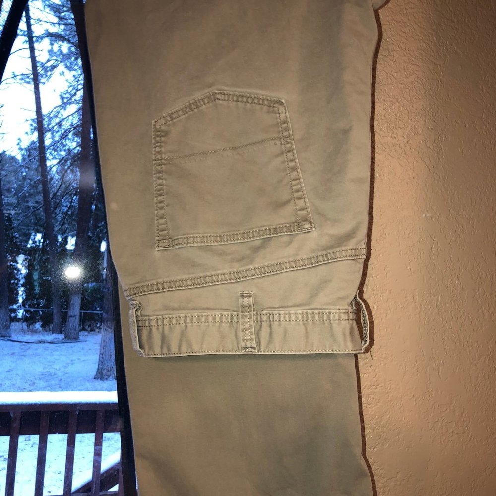 Mens Kirkland Tan Pants 42x32 good condition